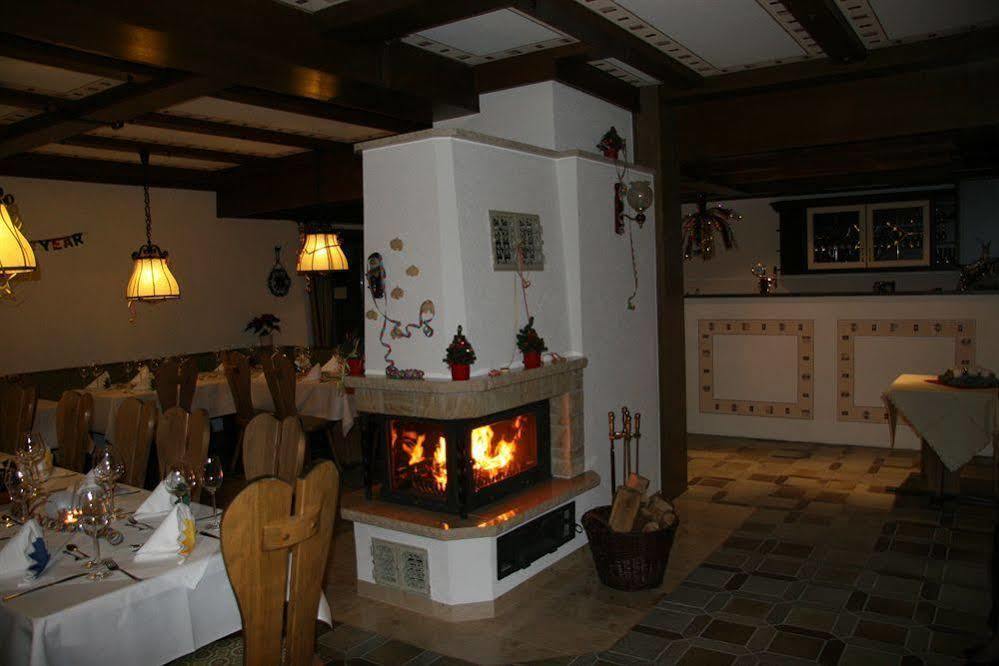 Zum Weissen Lamm Hotel Rothenberg Ngoại thất bức ảnh